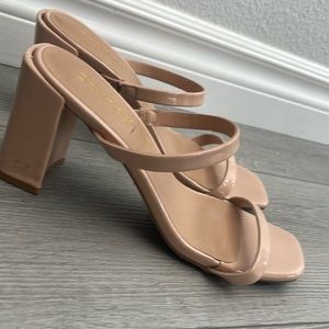 BAMBOO nude heels